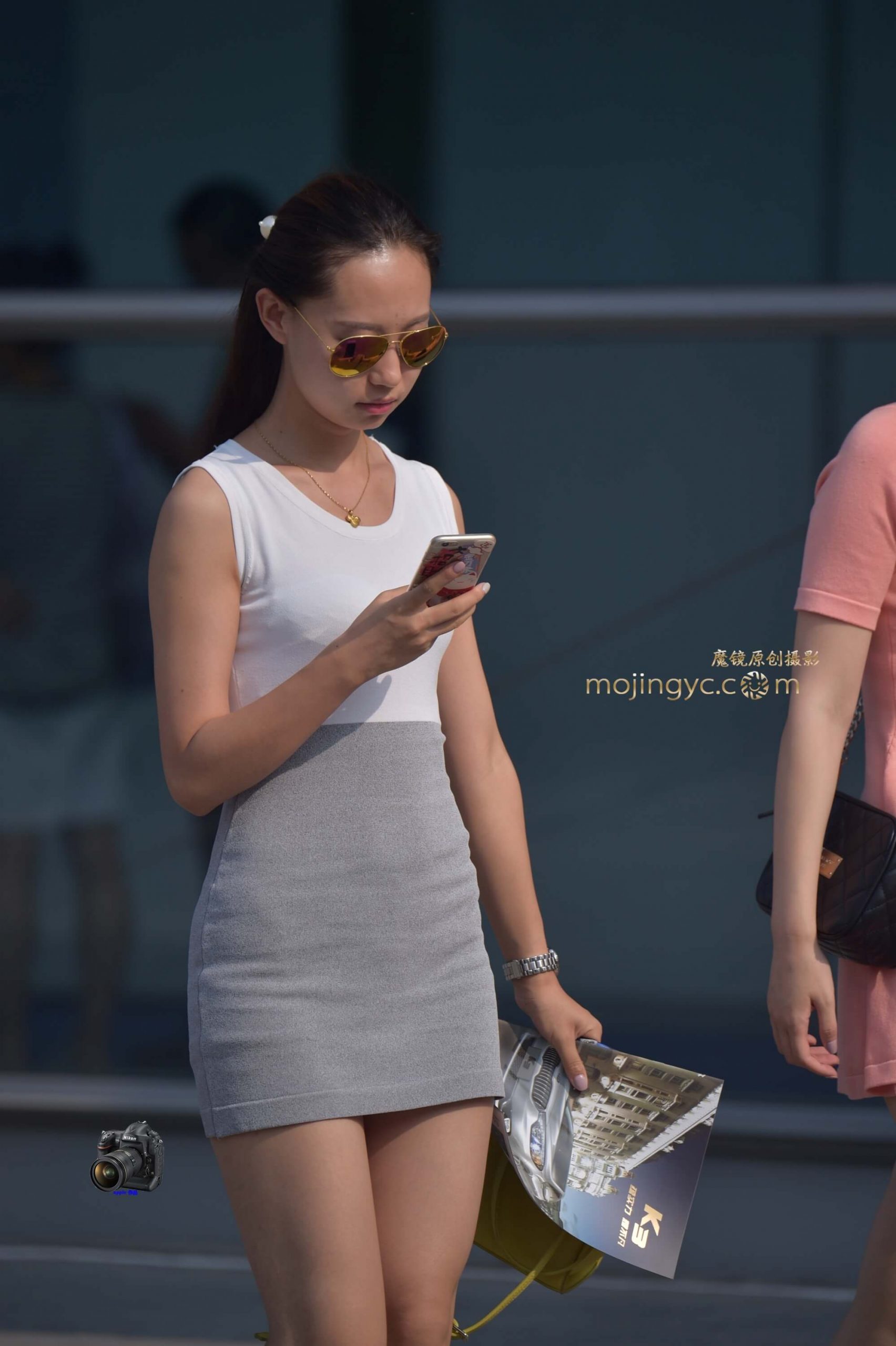 短裙翘臀小妹