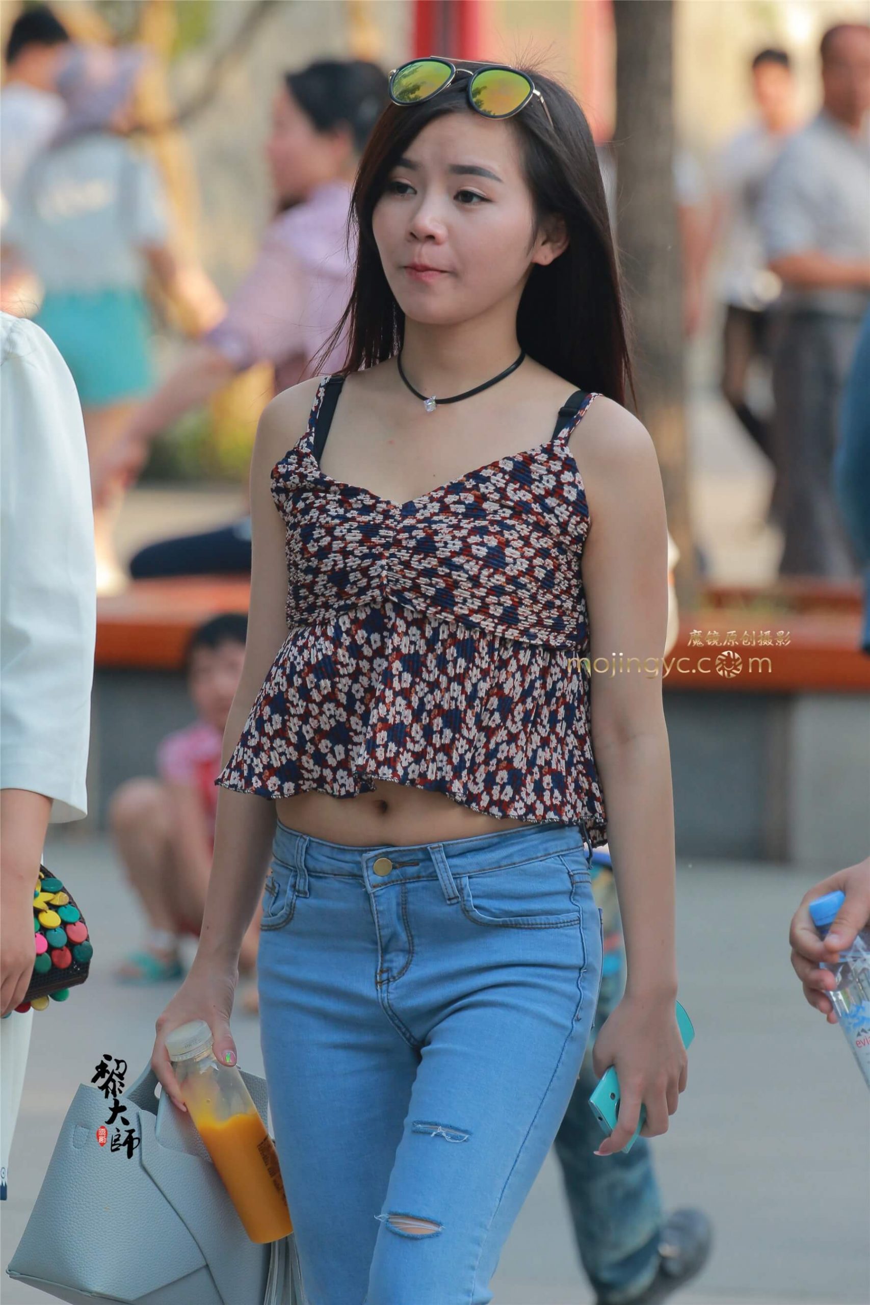 两个诱人的美腰