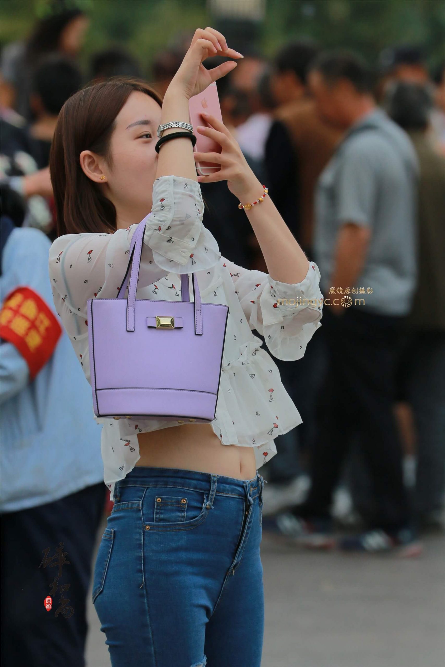 微风吹起你的衣角