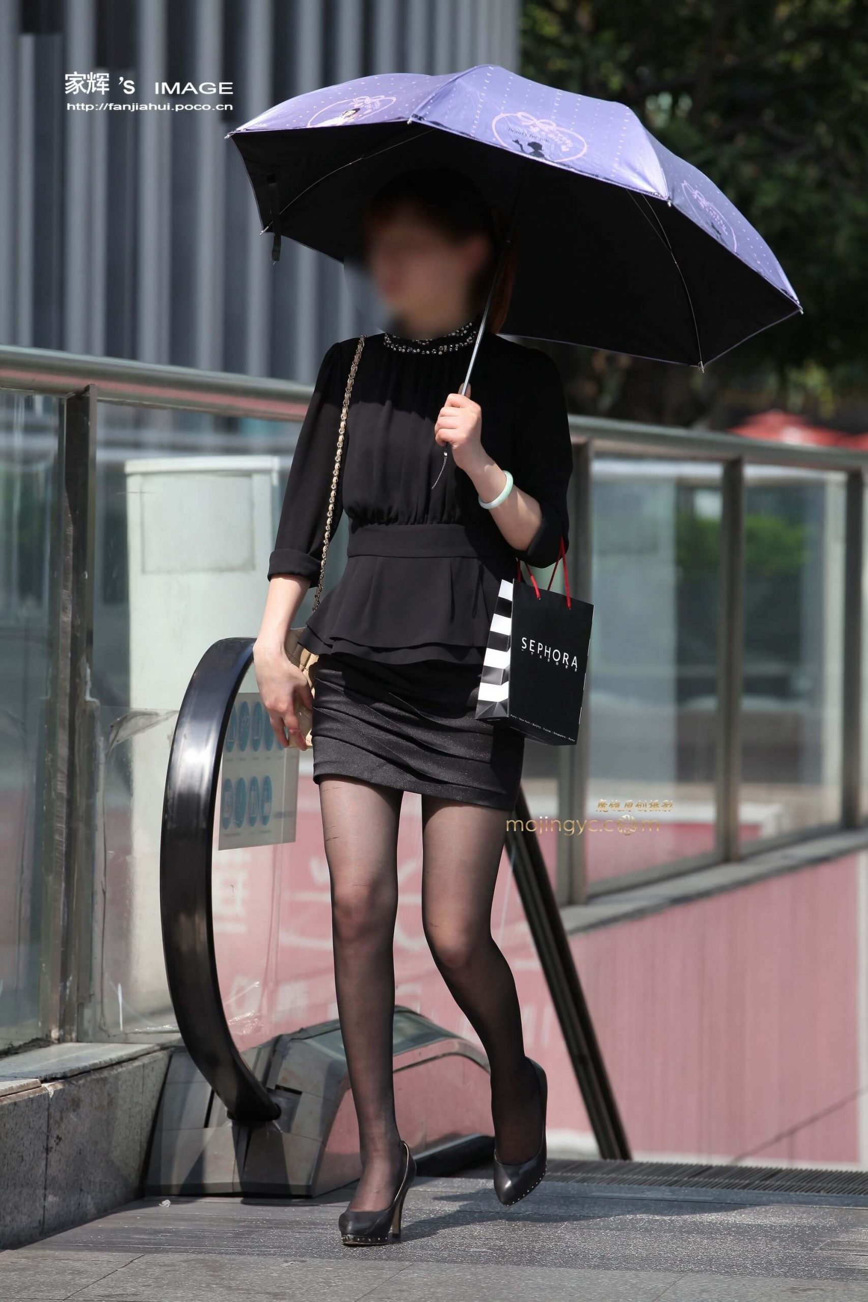黑丝美腿少妇