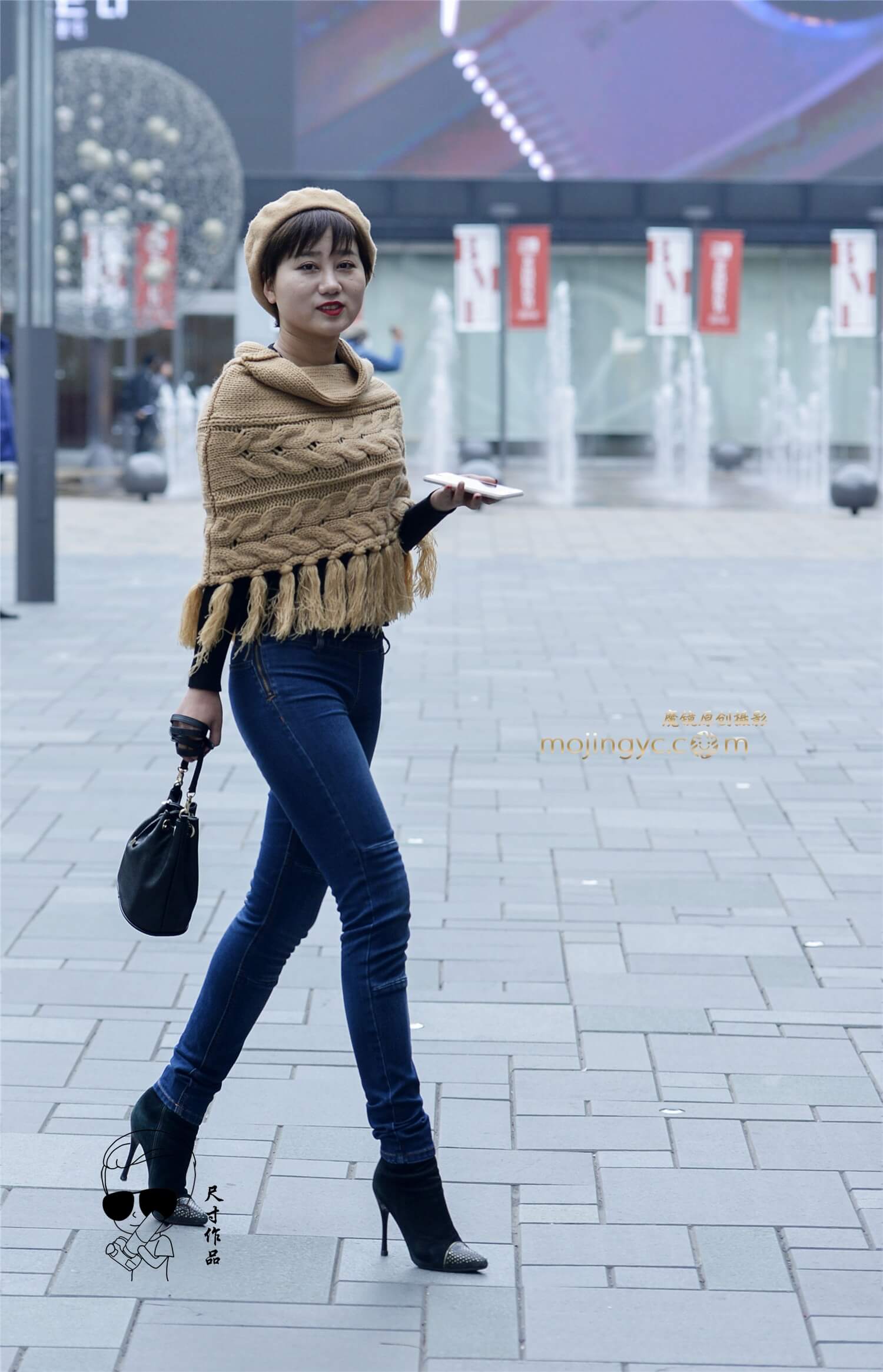 仔裤高跟鞋大披肩时尚性感的美女