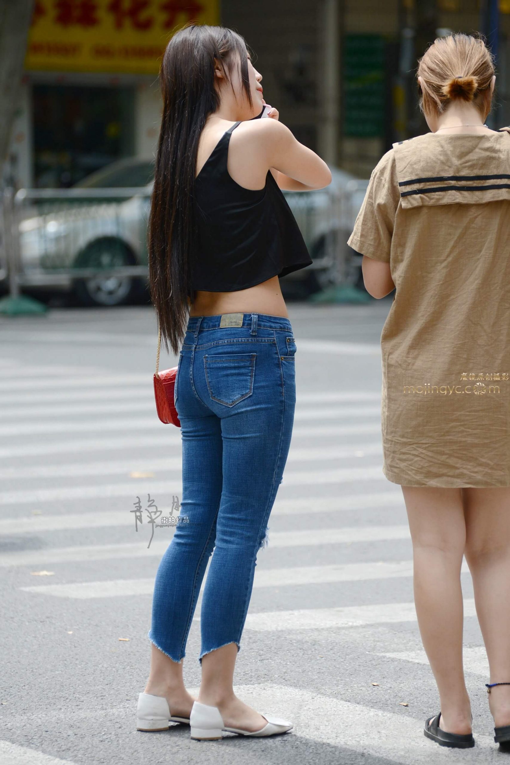 【静月街拍】蓝牛长发妹子