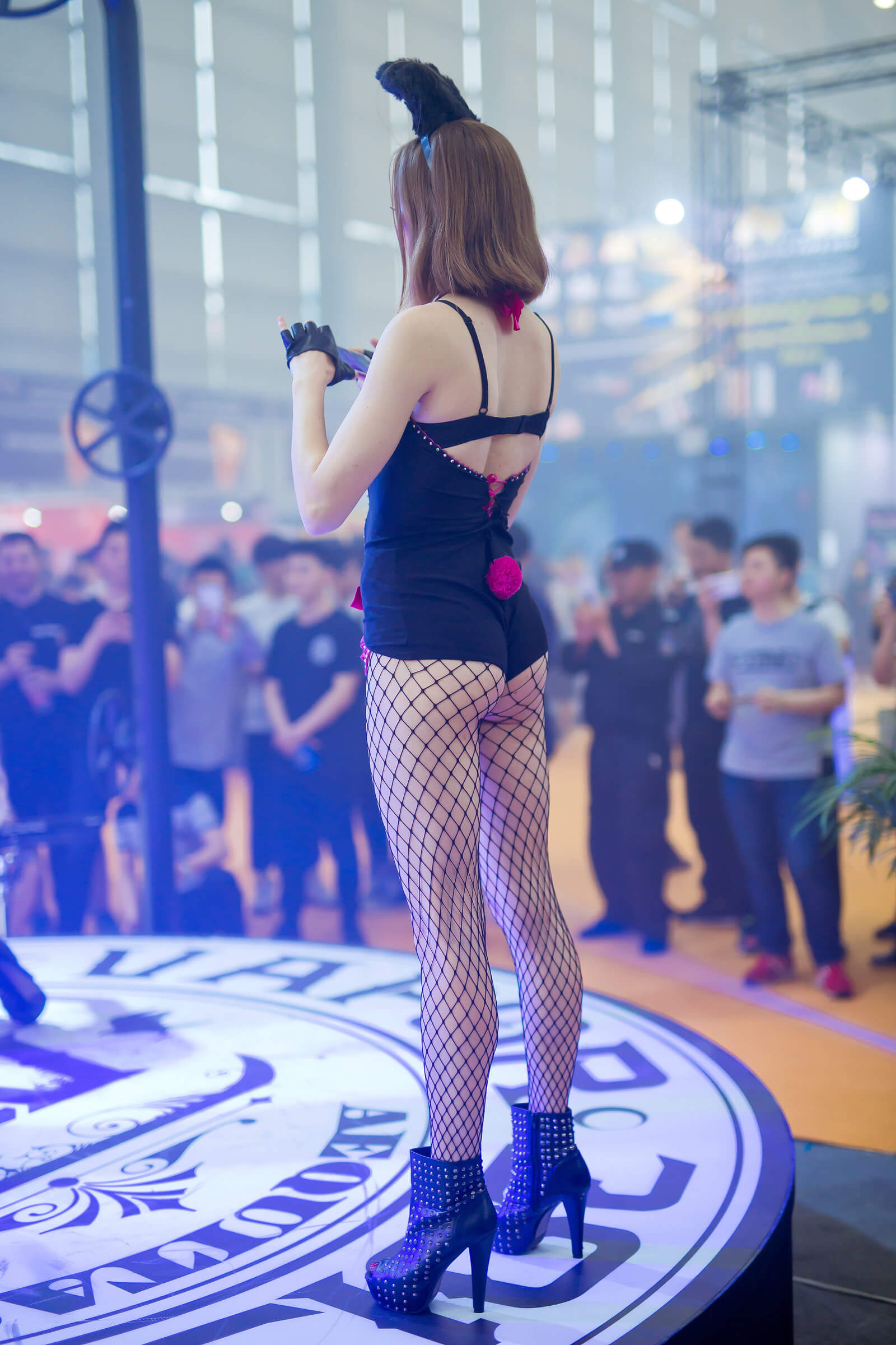 展会模特-网袜，翘臀