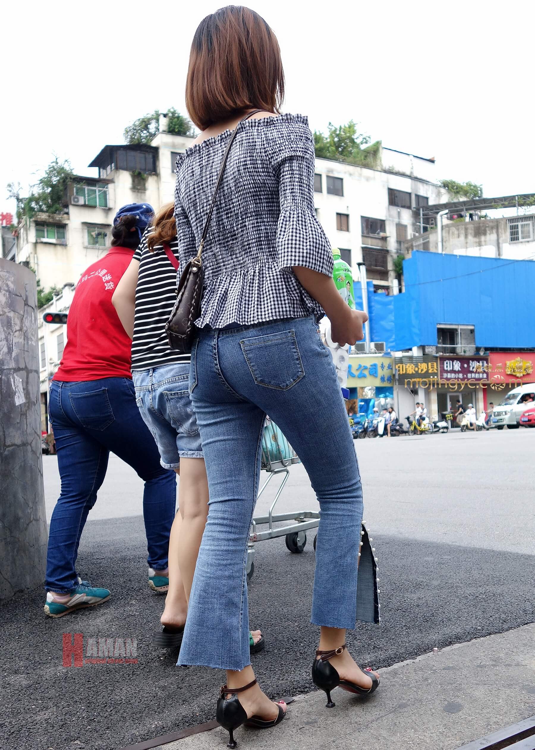 肉搏篇——喇叭蓝牛高跟