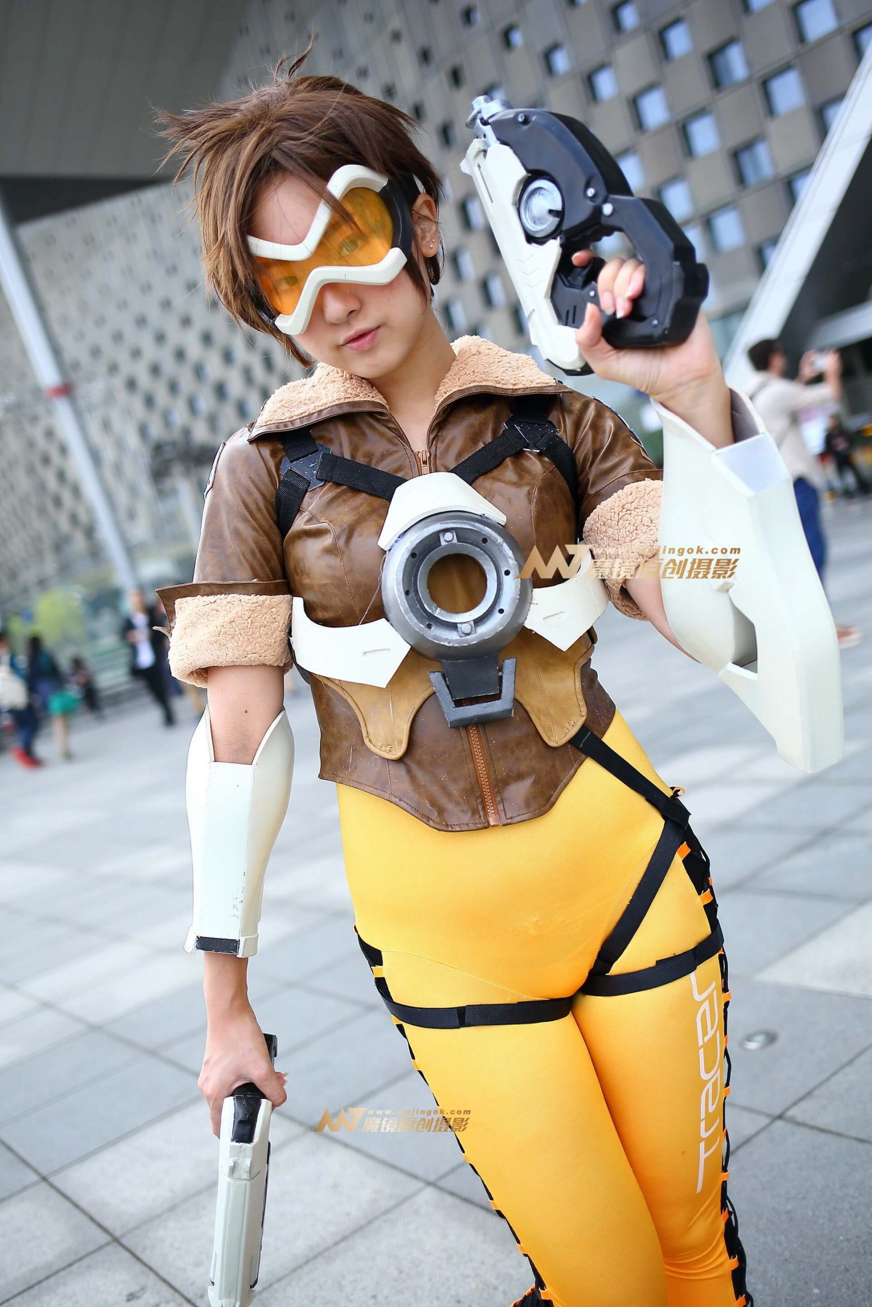 紧身黄色运动裤cosplay