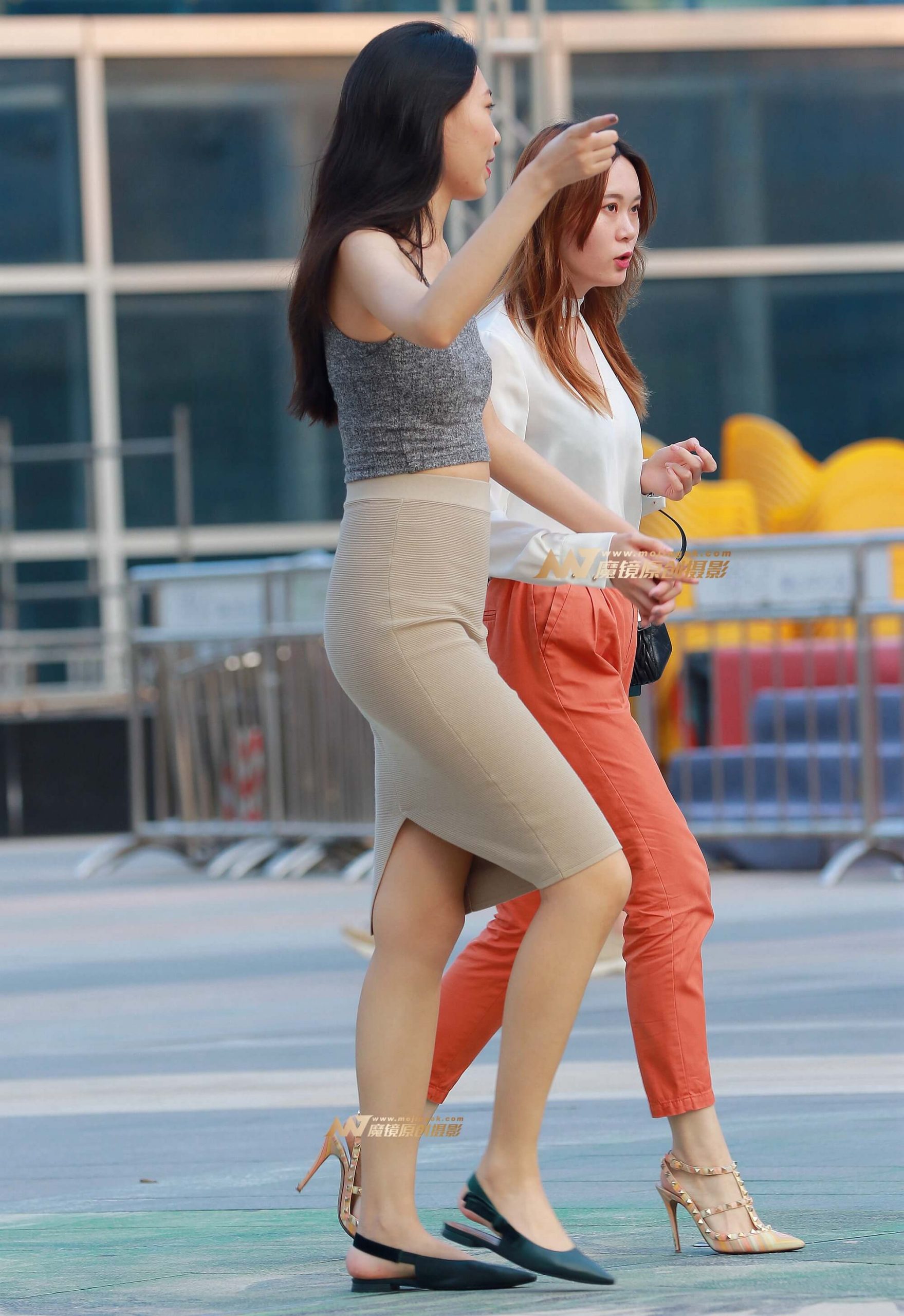 靓丽美女，高跟  包臀
