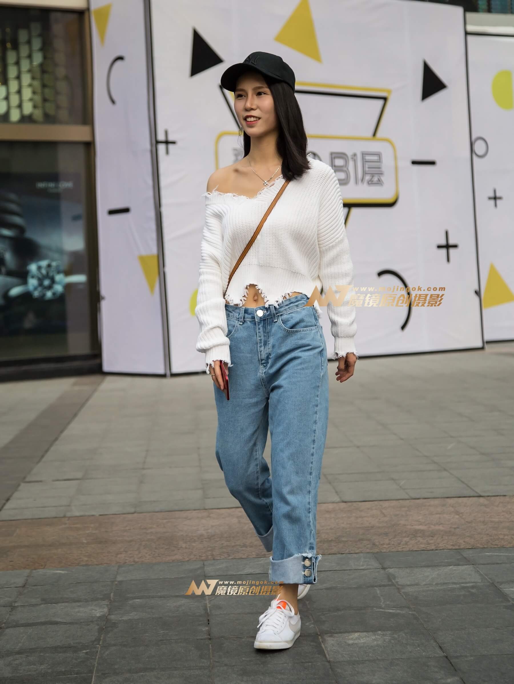 香肩美女