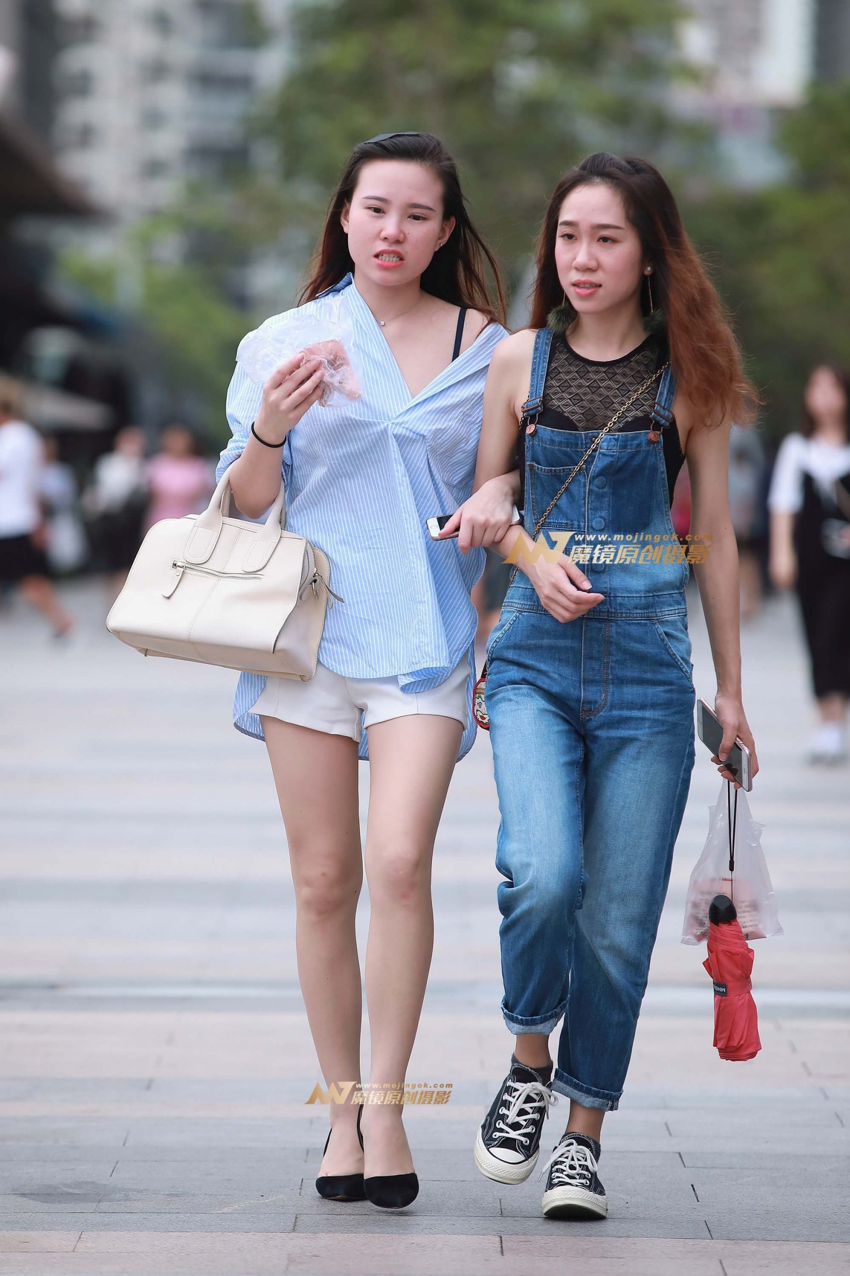 热裤，裸腿，高跟