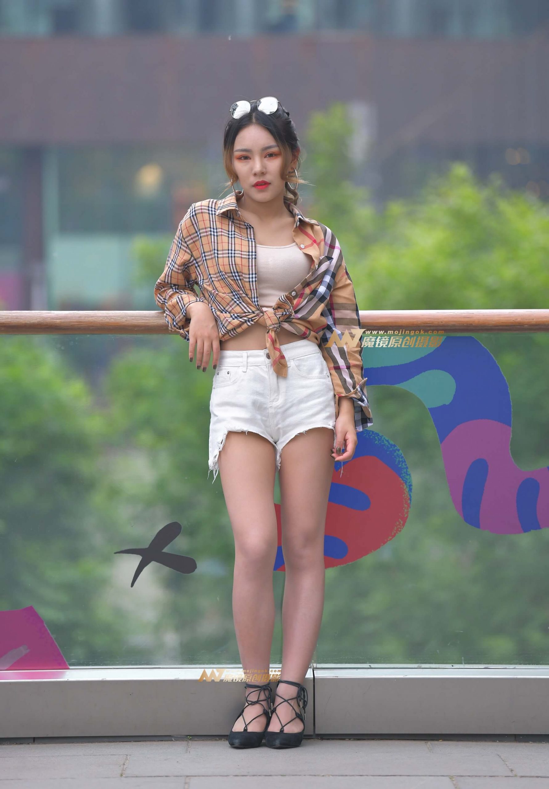 一个学舞蹈的女孩身材超棒