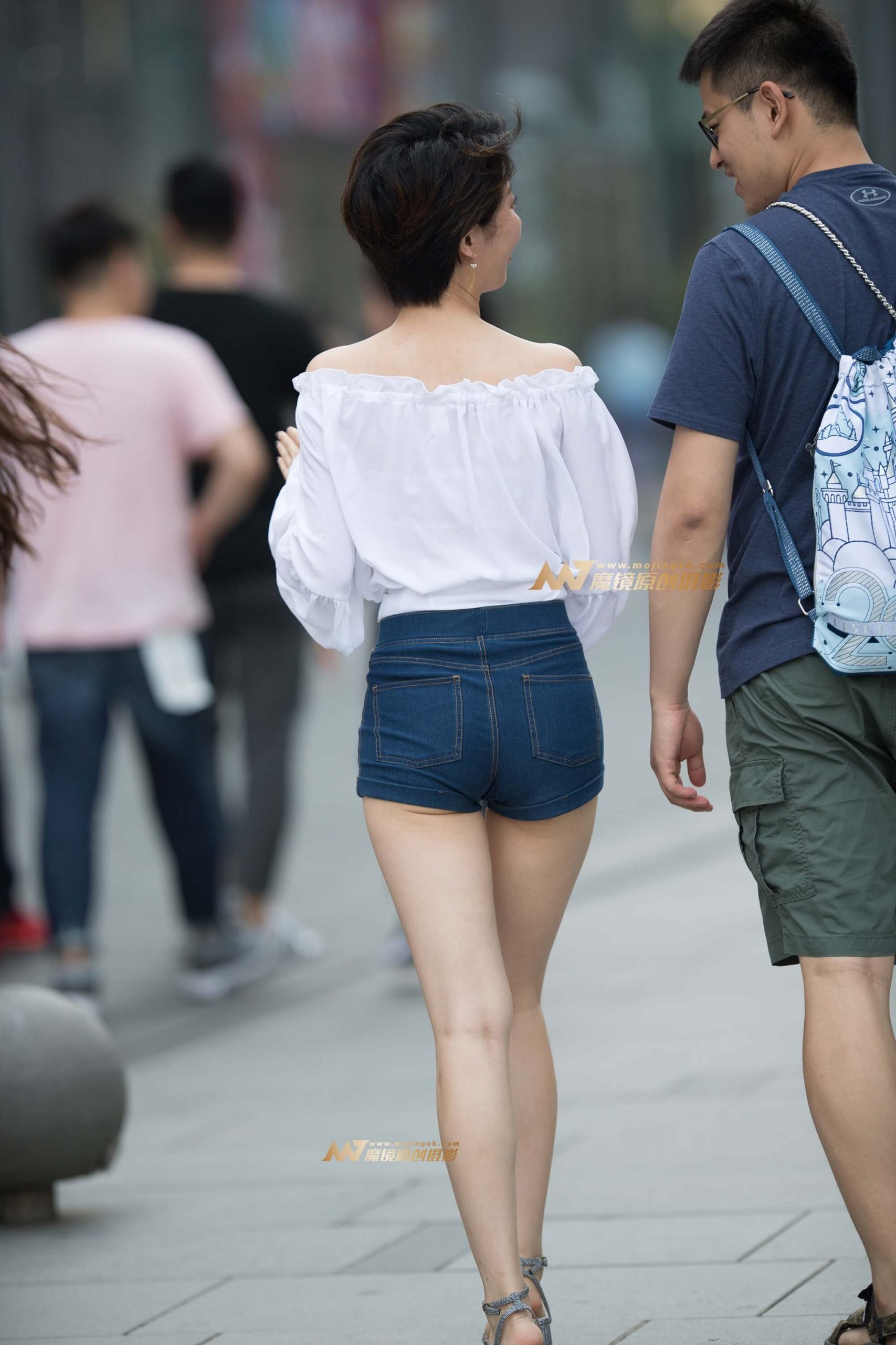 【一只傻麋鹿赛帖】知性美腿女人