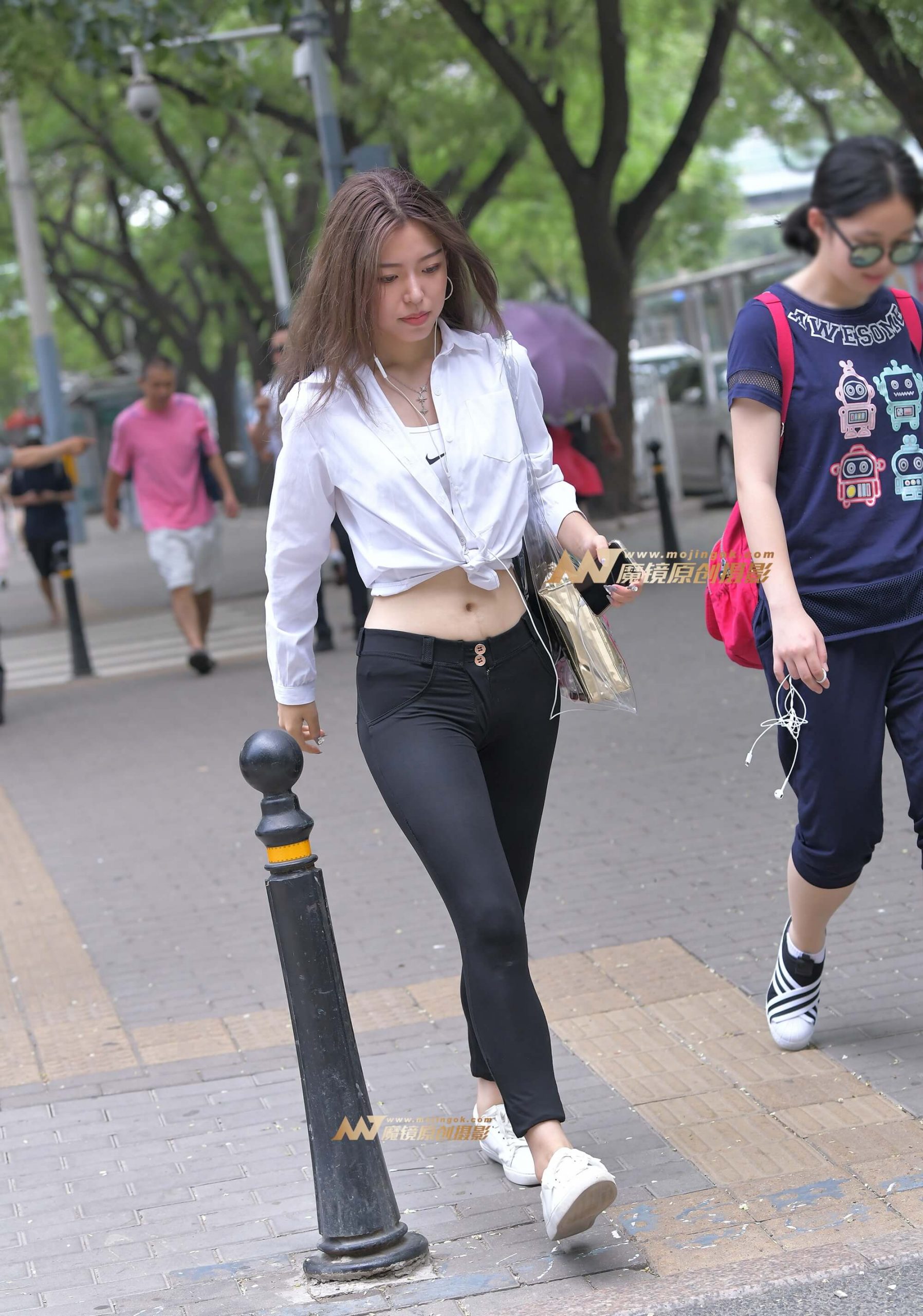 【红石赛帖】黑色紧身裤美女