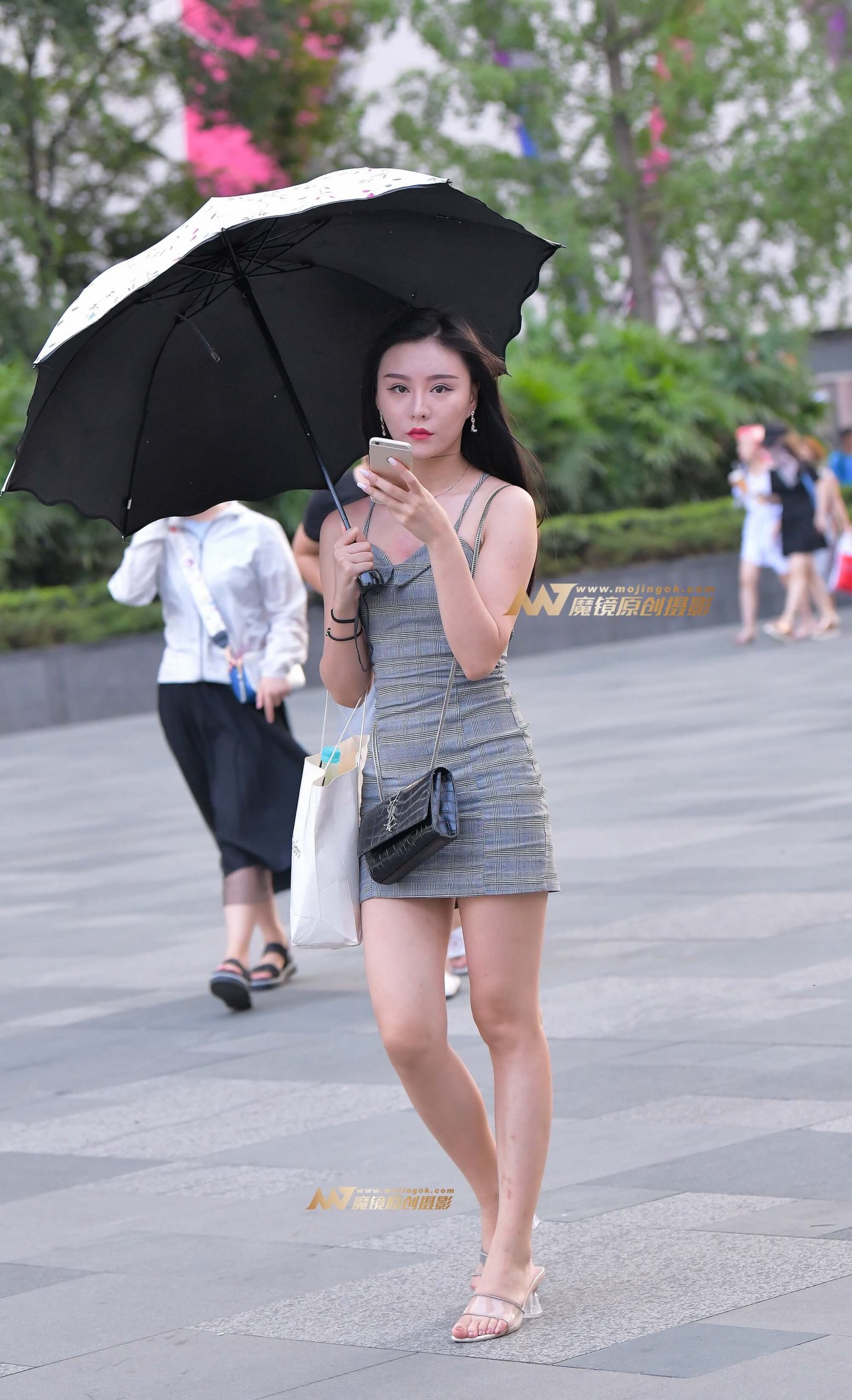 【街拍之魂赛帖】美貌与气质并存