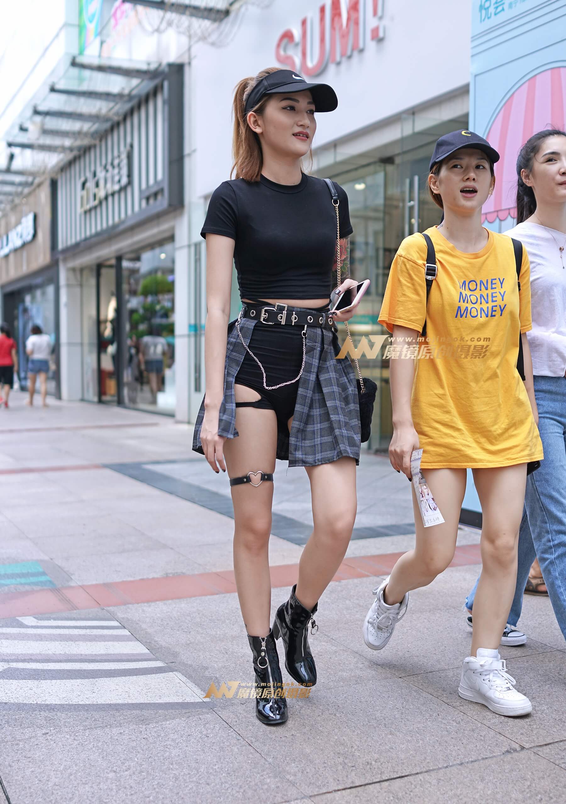 时尚高跟短裙