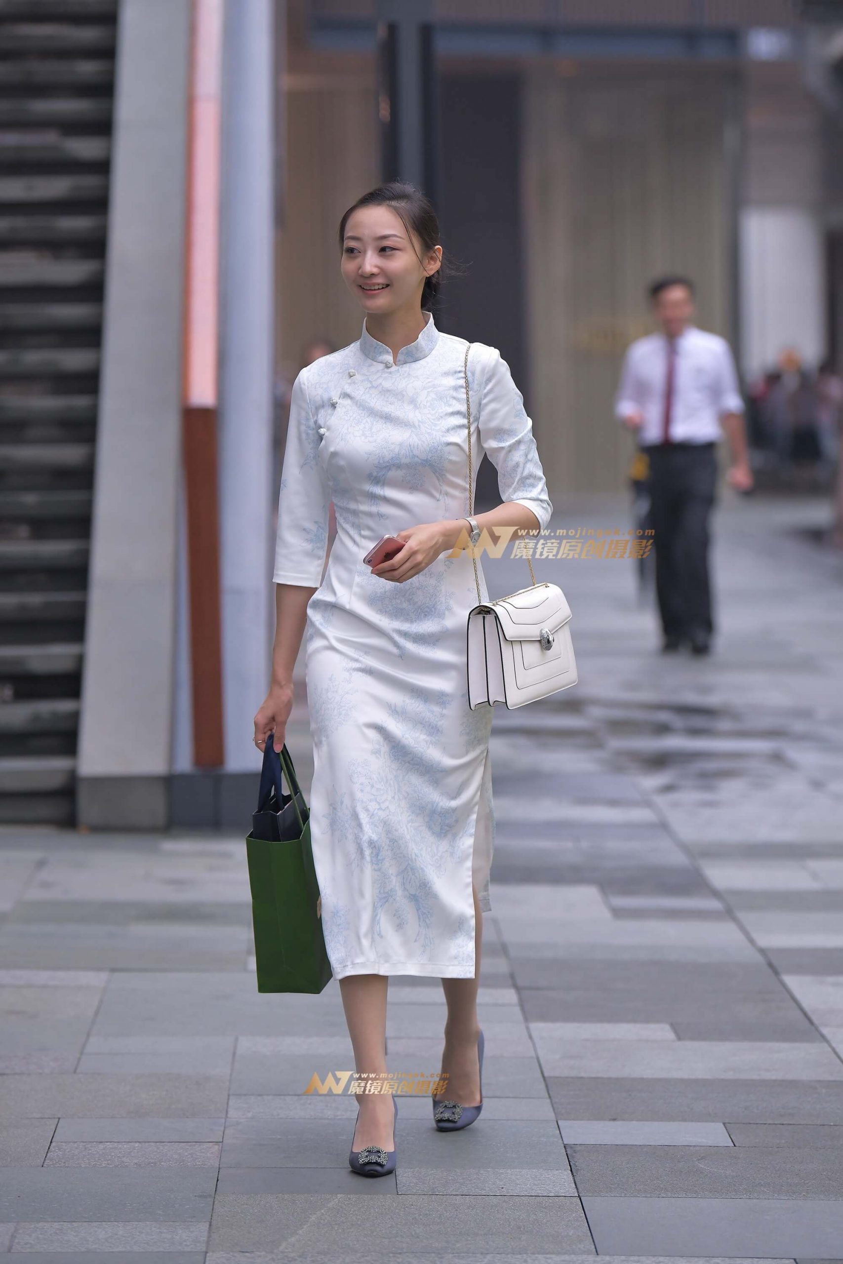 【街拍之魂赛帖】优雅旗袍少妇