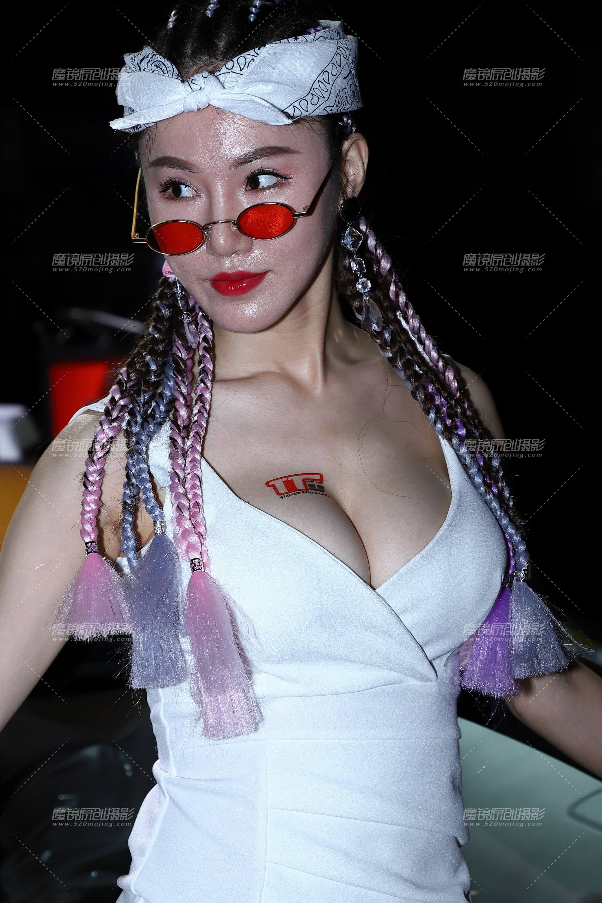 白衣美胸