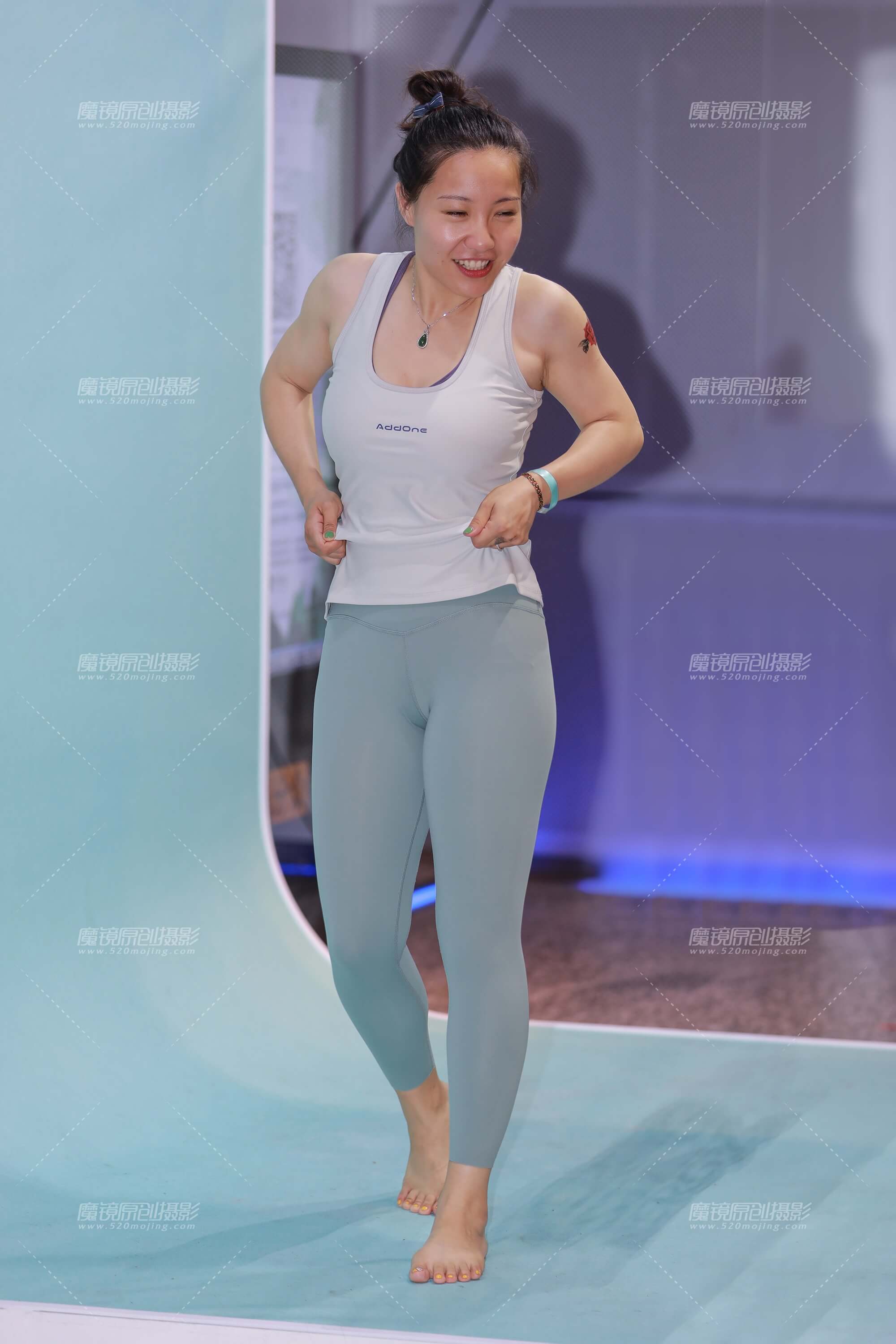 【小默赛帖】靓丽阳光瑜伽美女