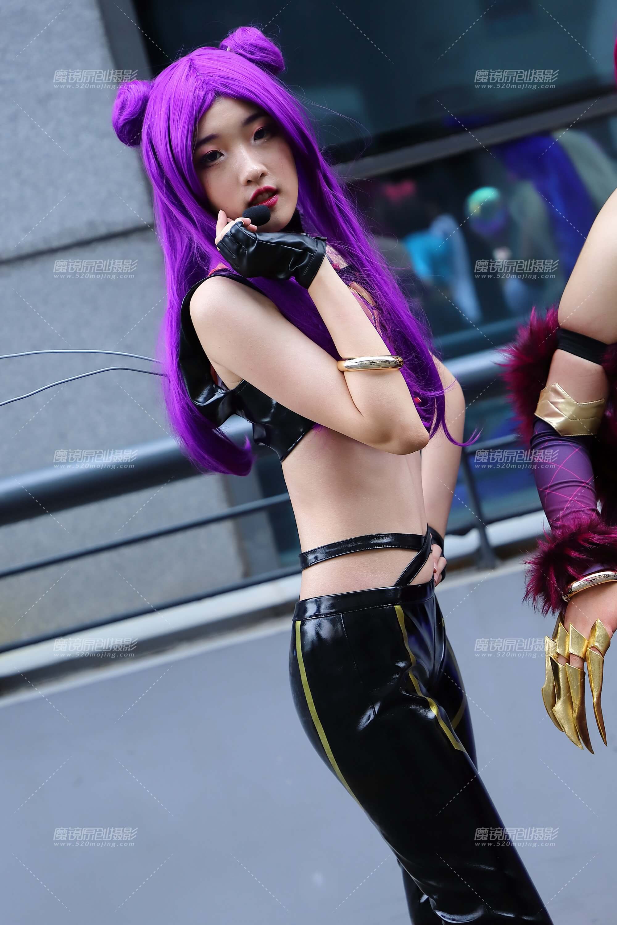 紫发皮裤coser2