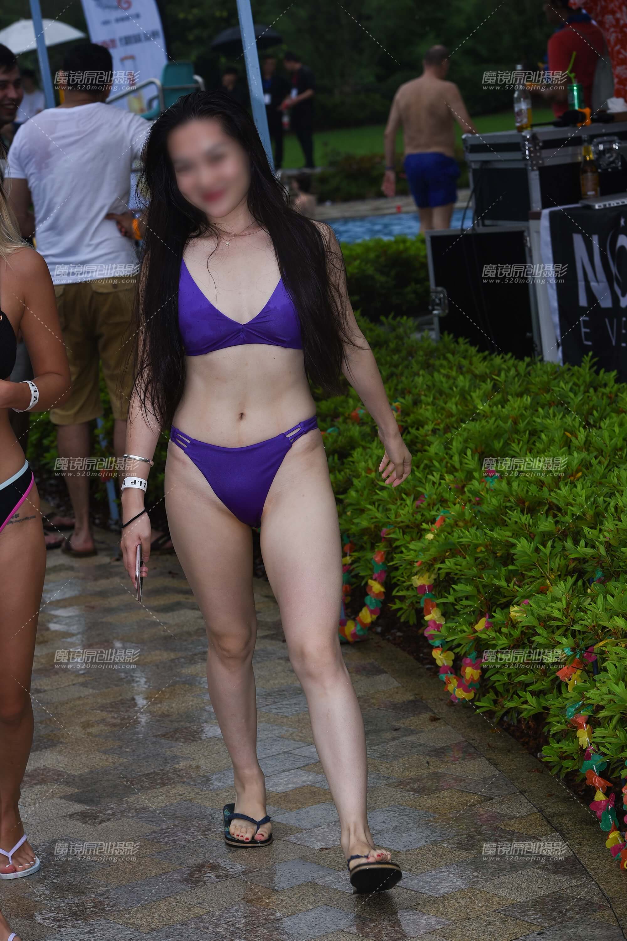 蓝色比基尼美**