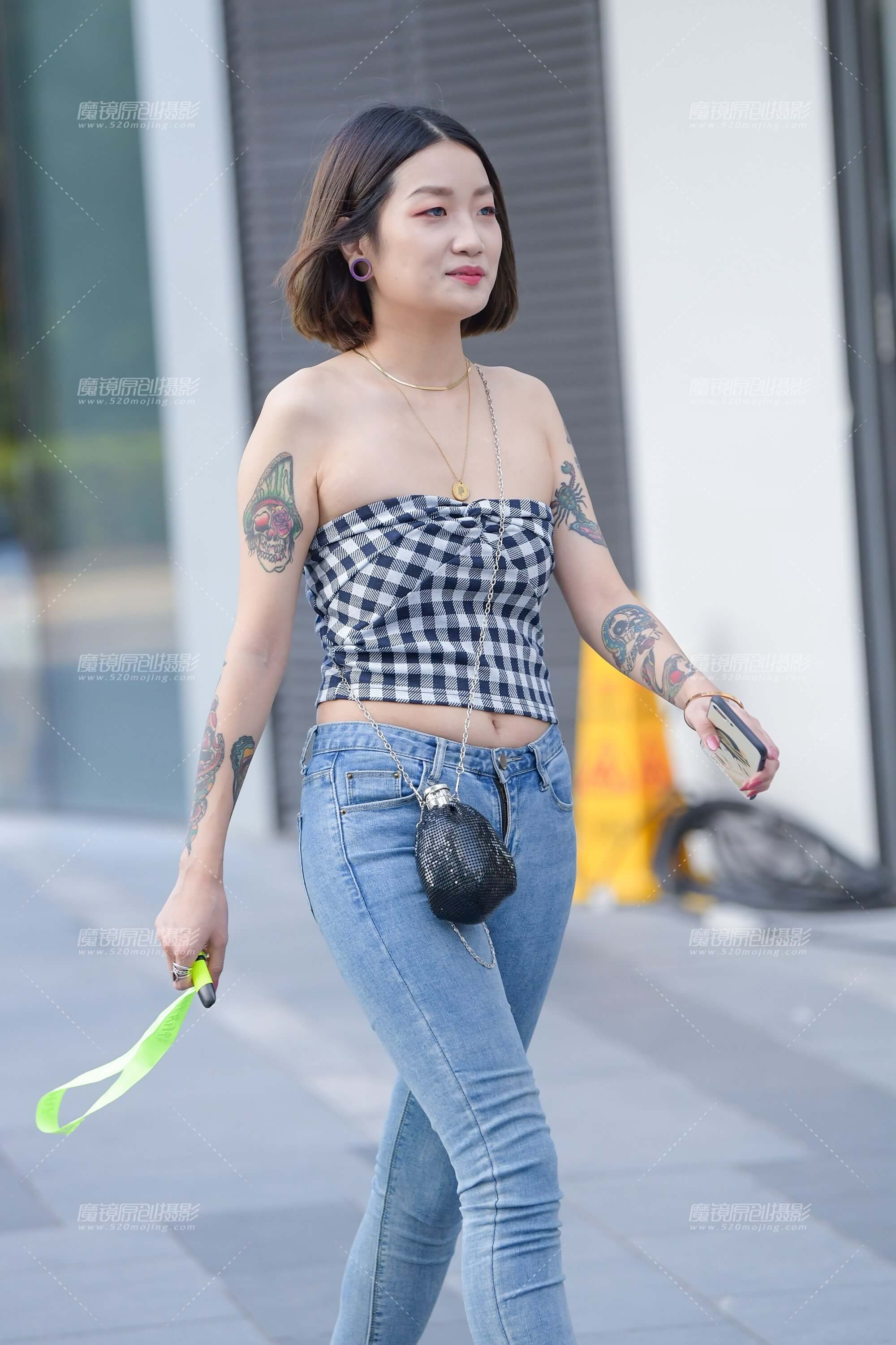【赛德克赛帖】时尚裹胸紧牛花臂美女