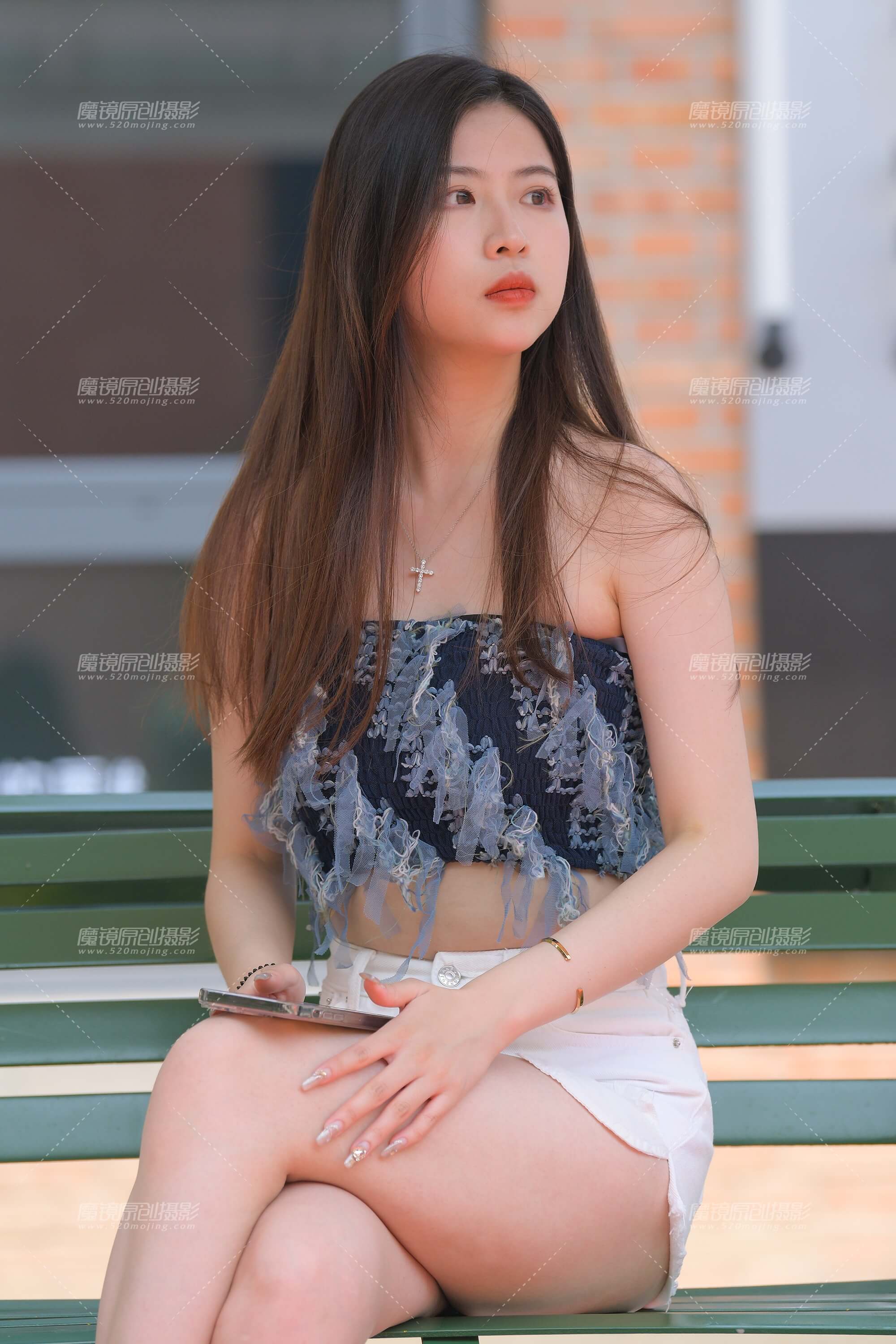 白色热裤