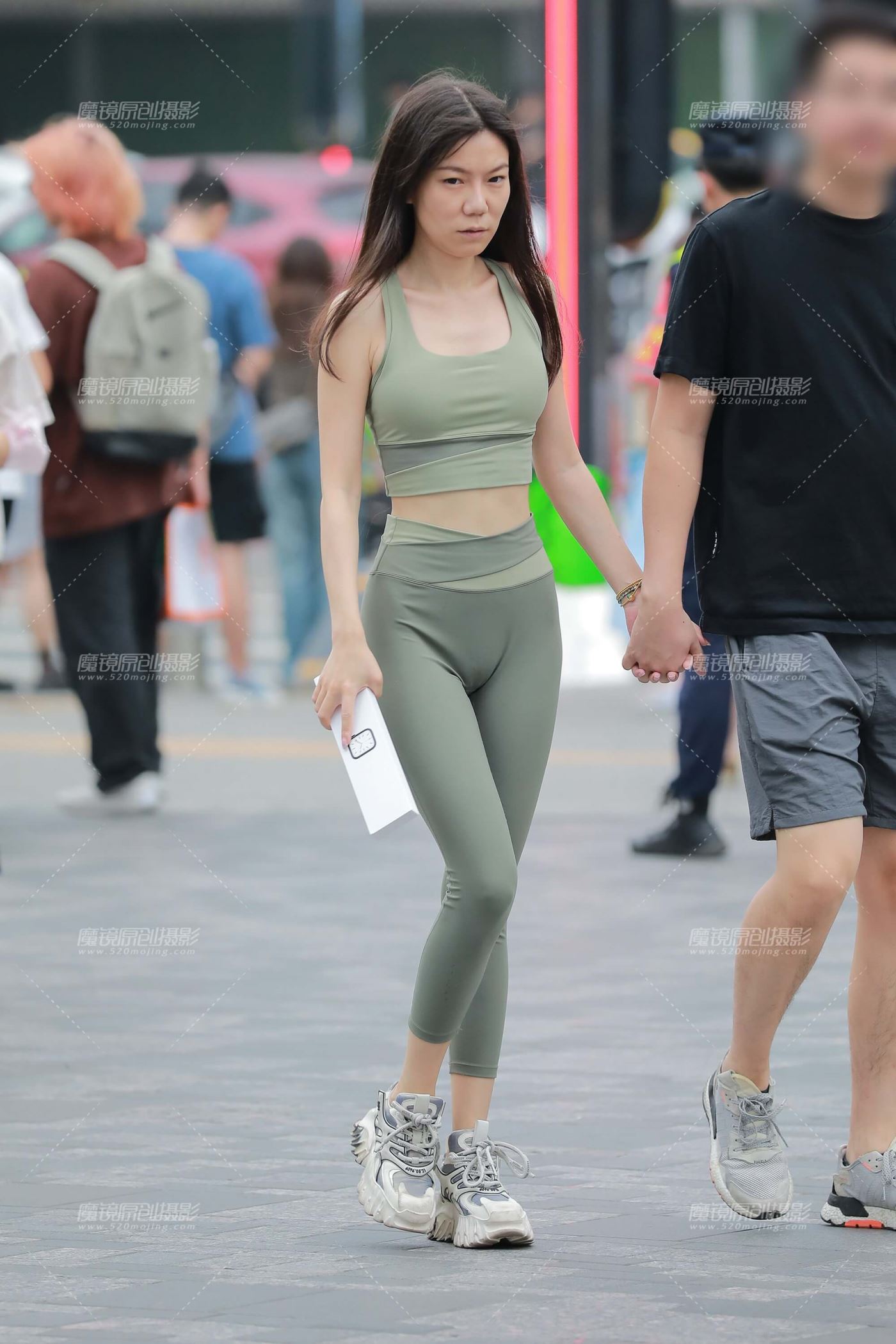 绿色瑜伽裤女友